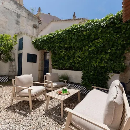 House In The Center Of